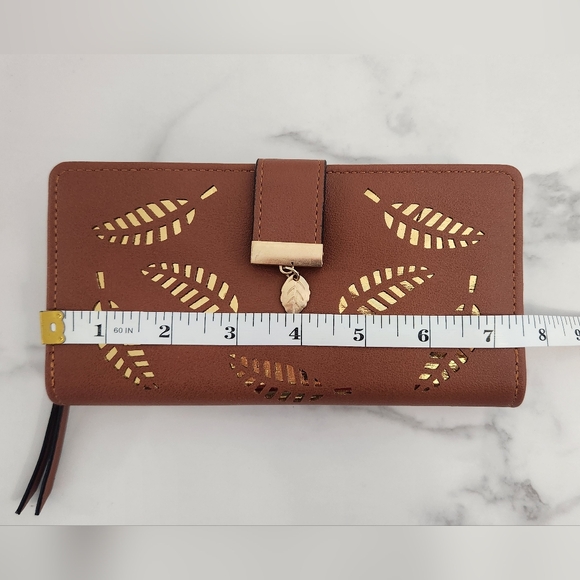Spring & Summer Pu Leather Brown Leaf Cutout Women's Wallet - Picture 14 of 15